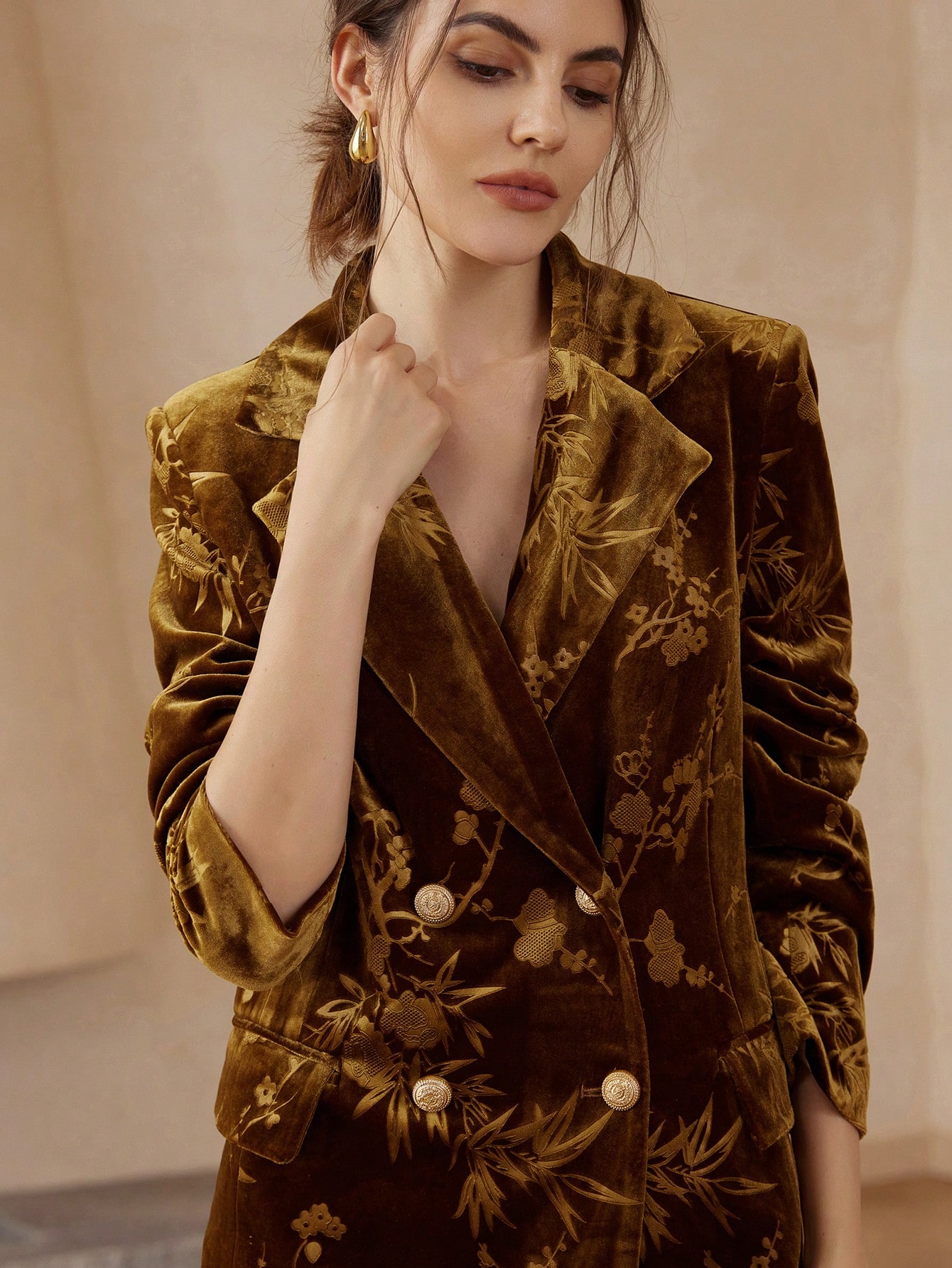 Elegant Business Commuter Metal Buckle Velvet Jacquard Fabric Double-Breasted Long Sleeve Blazer