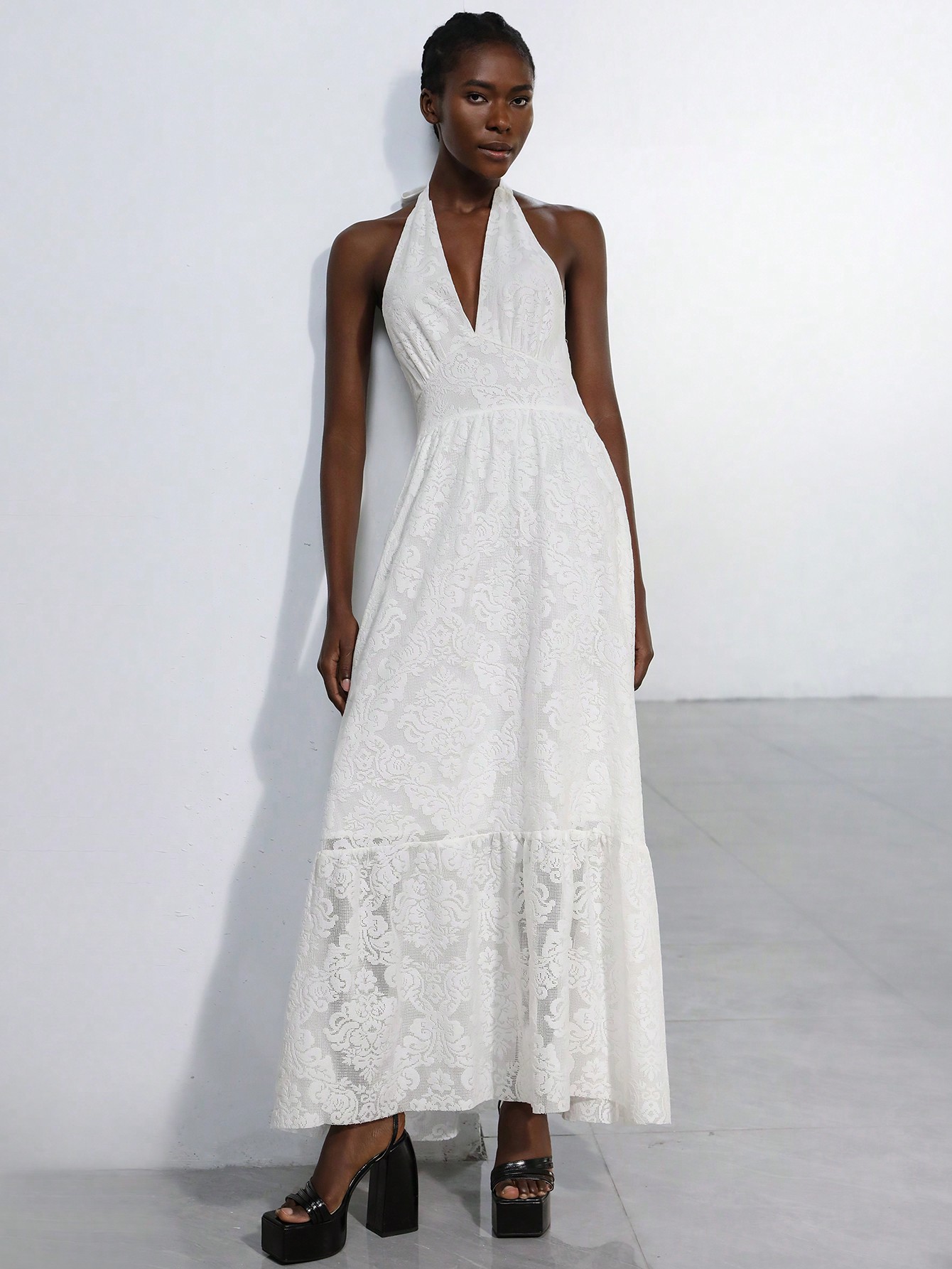 Elegant High-End Design V-Neck Backless Embroidered Long Dress For Women