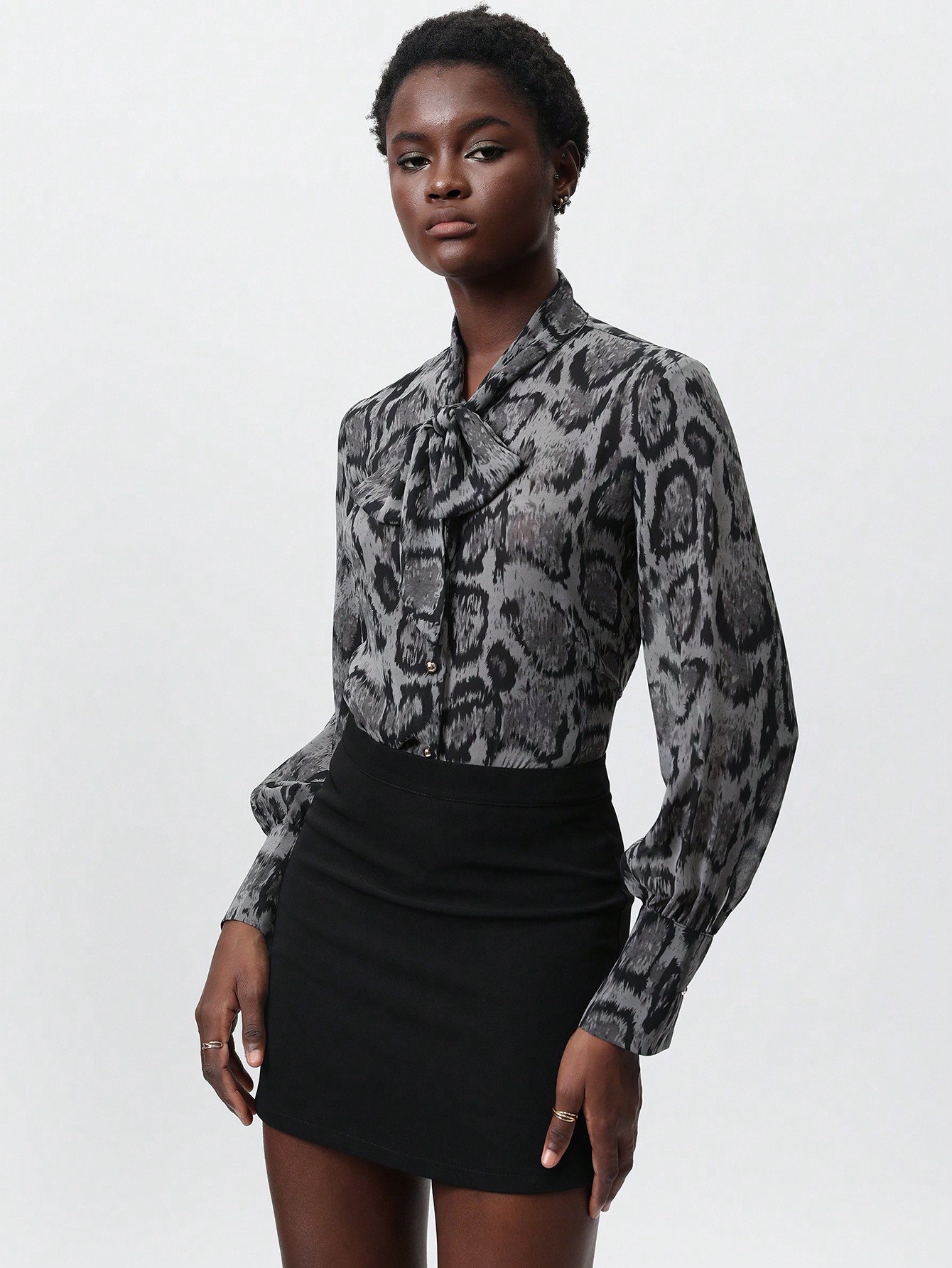 Women's Chiffon Tie-Neck Animal Print Blouse, Floral Pattern, Suitable For Spring And Summer